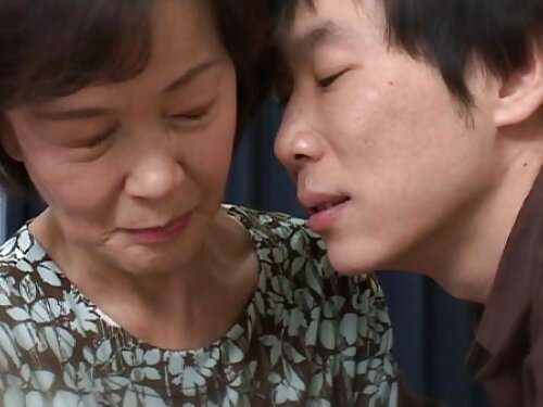 ลูกชายเลียหีแม่ก่อนม ...