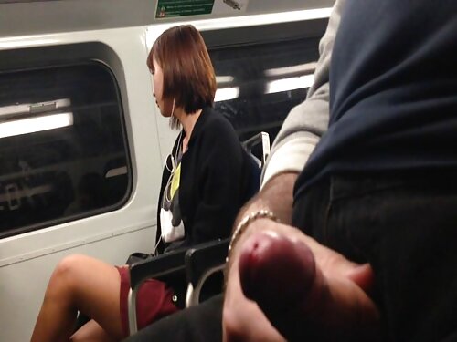 ชายหนุ่มยังไงพวกับผู ...